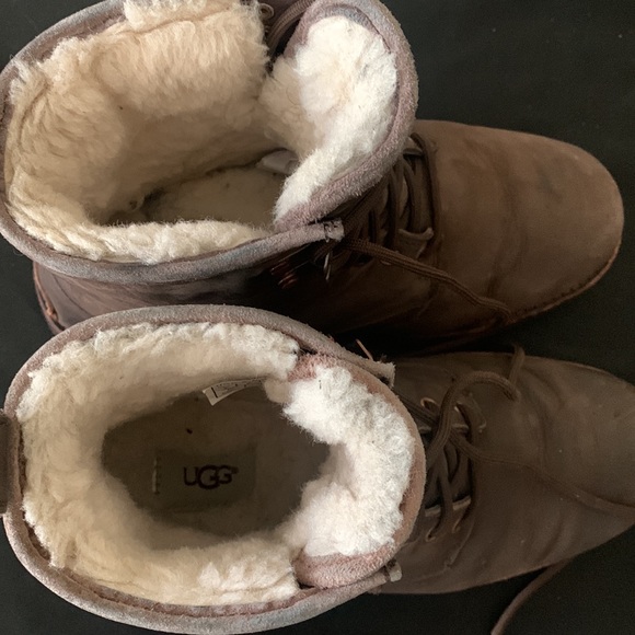 UGG ‘Hannen’ TL Waterproof Boot - Picture 7 of 13
